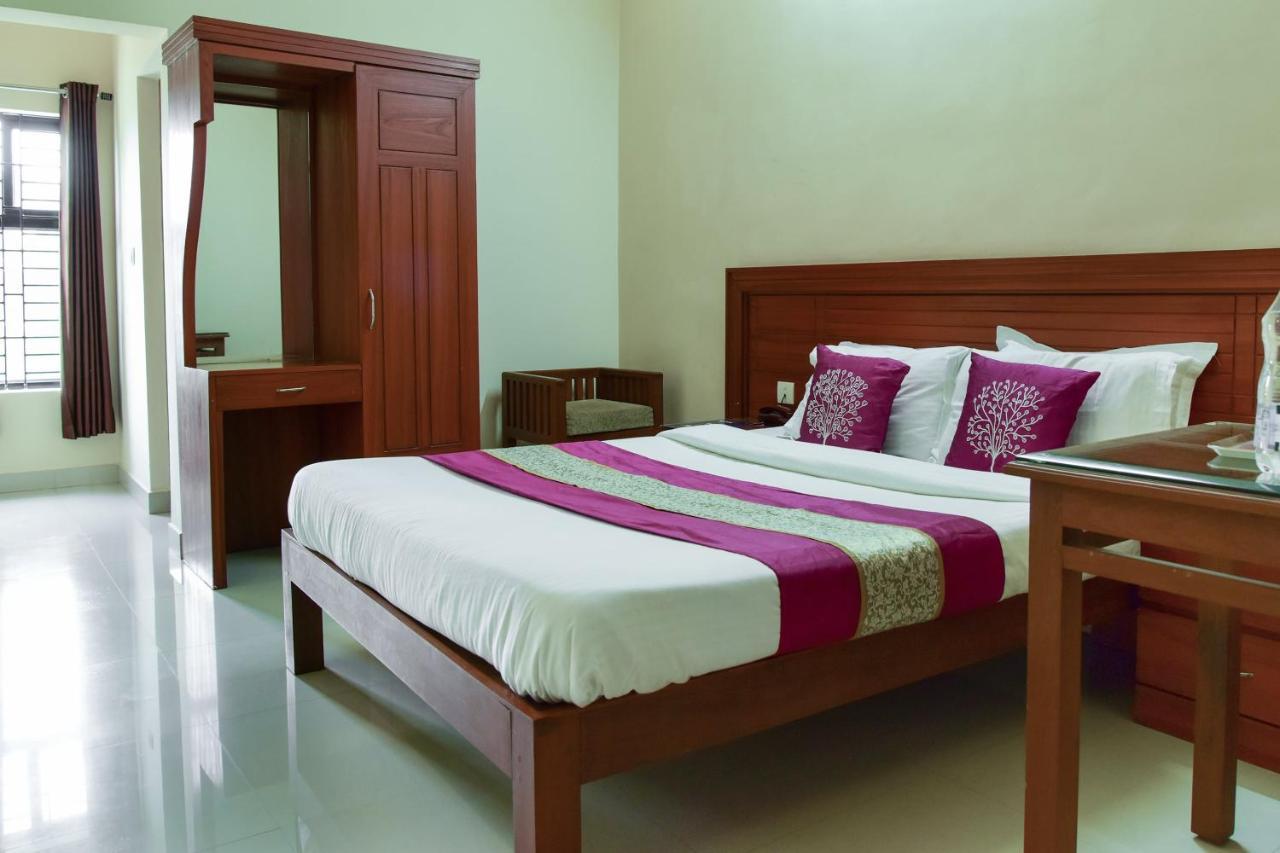 Oyo 9404 Hotel White Fort Mananthavady Esterno foto